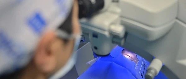 不是人人都能做近视手术!这几件事,还有很多人不知道→-屈光说